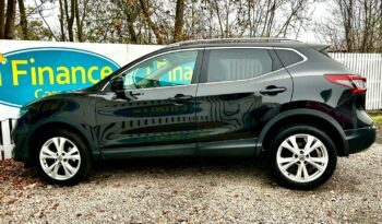 Nissan Qashqai 1.2 DIG-T N-Connecta, 2018, Manual, 5 Door Hatchback full