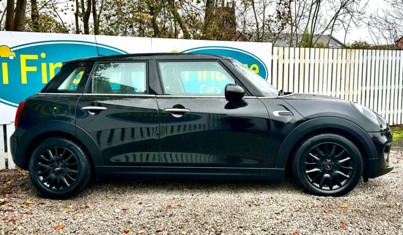 Mini Hatch 1.5 Cooper (s/s), 2015, Manual, 5 Door Hatchback full