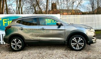 Nissan Qashqai 1.2 DIG-T N-Connecta, 2017, Manual, 5 Door Hatchback full